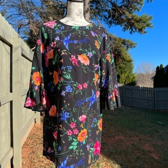 Old Navy Flower Print Shift Dress - Picture 4 of 11